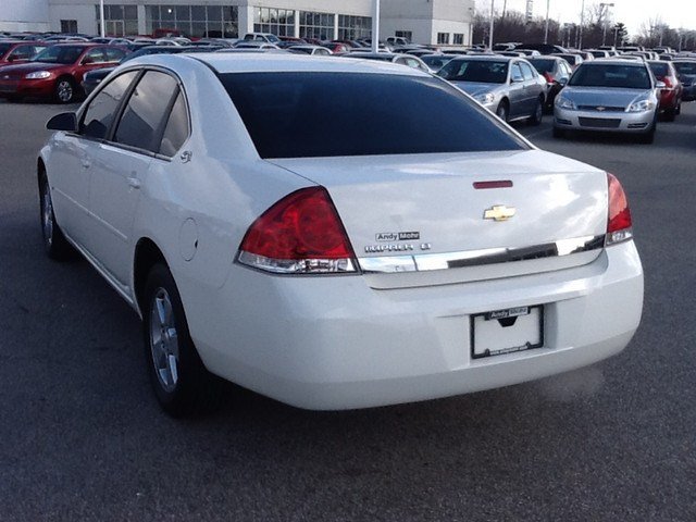 Chevrolet Impala 2008 photo 4