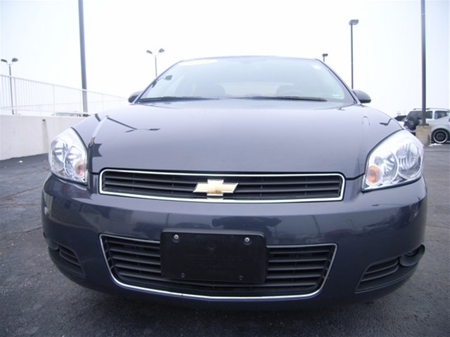 Chevrolet Impala 2008 photo 2