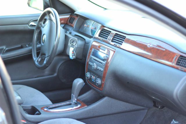 Chevrolet Impala SLE SLT WT Sedan