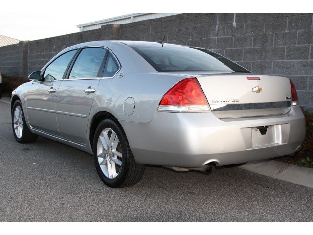 Chevrolet Impala 2008 photo 4