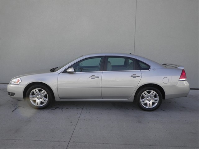 Chevrolet Impala 2008 photo 2