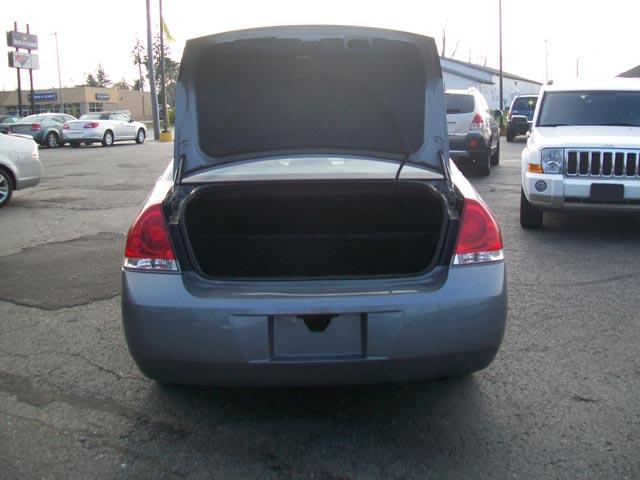Chevrolet Impala 2009 photo 4