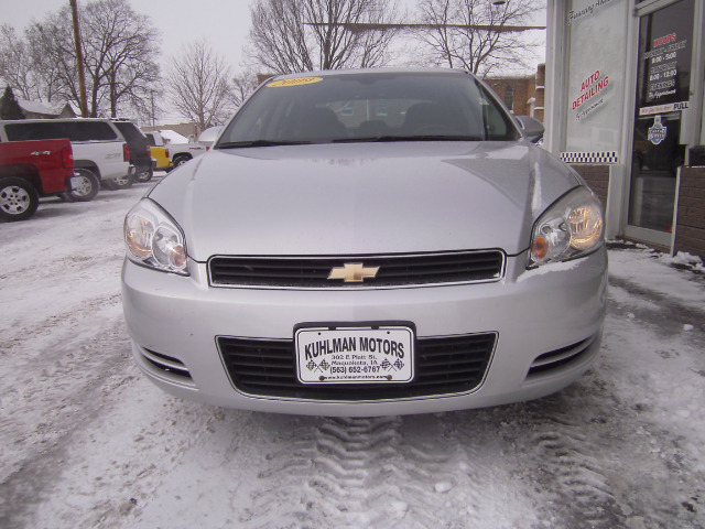 Chevrolet Impala 2009 photo 3