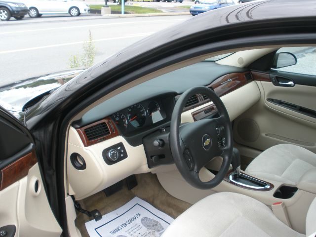 Chevrolet Impala 2009 photo 2
