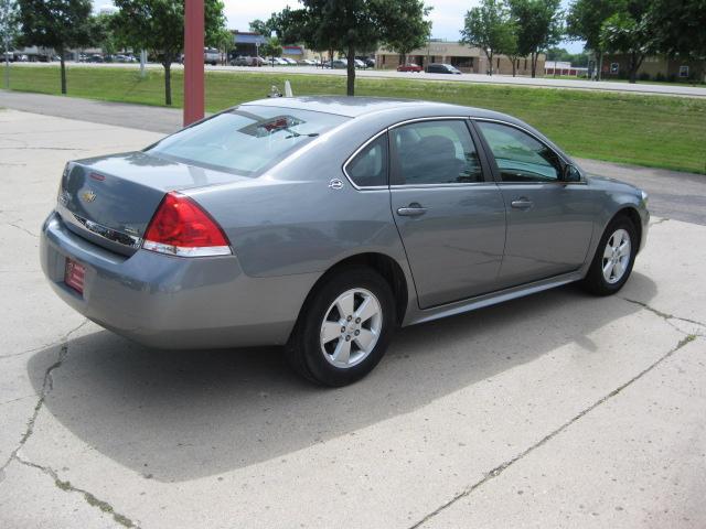 Chevrolet Impala 2009 photo 2
