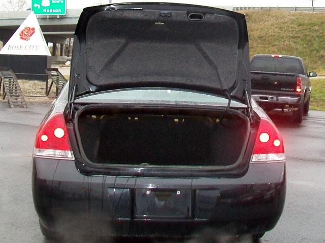 Chevrolet Impala 2009 photo 4