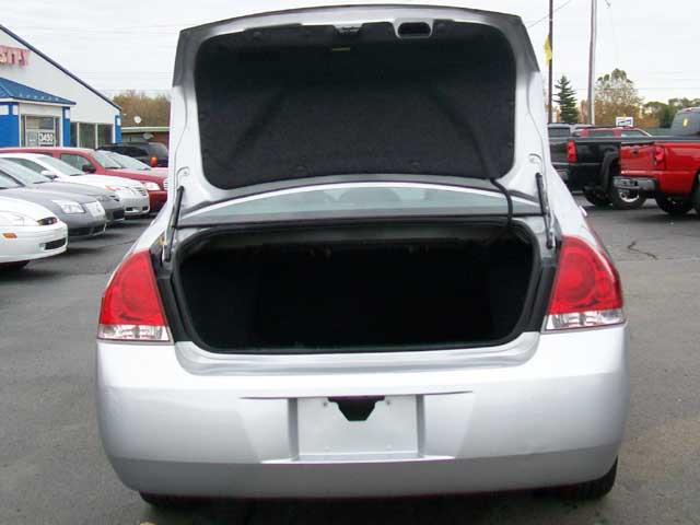 Chevrolet Impala 2009 photo 4