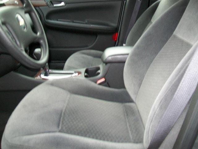 Chevrolet Impala 2009 photo 2
