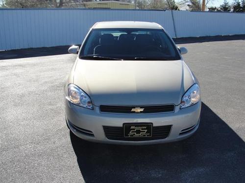 Chevrolet Impala 2009 photo 2
