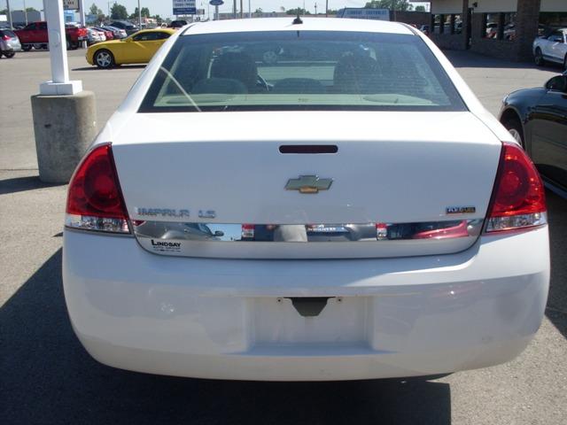 Chevrolet Impala 2009 photo 4
