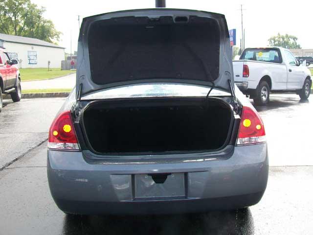 Chevrolet Impala 2009 photo 4