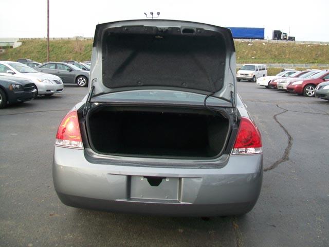 Chevrolet Impala 2009 photo 4