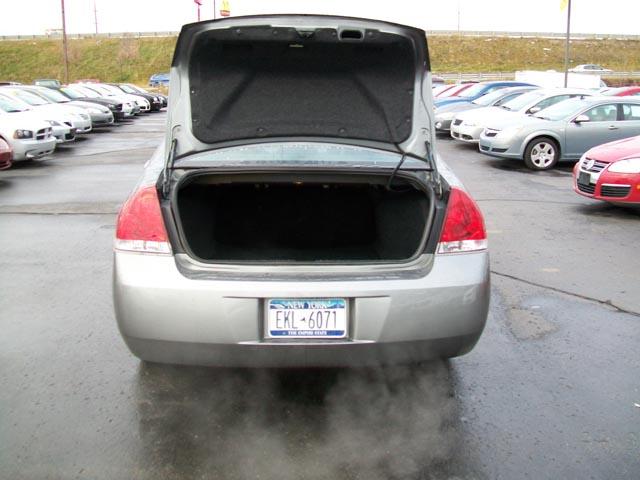 Chevrolet Impala 2009 photo 4