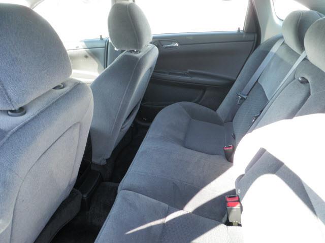 Chevrolet Impala 2009 photo 12