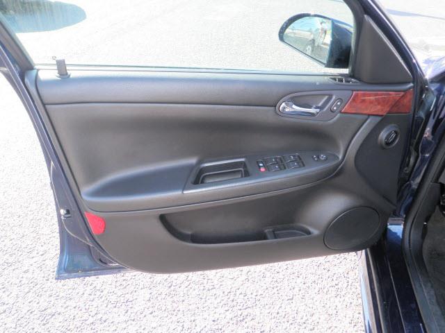 Chevrolet Impala 2009 photo 9