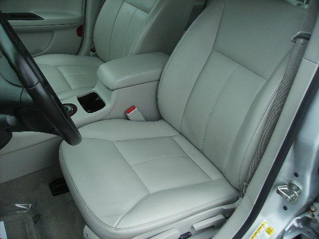 Chevrolet Impala 2009 photo 2