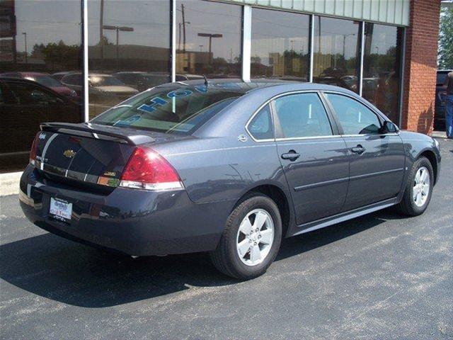 Chevrolet Impala 2009 photo 2