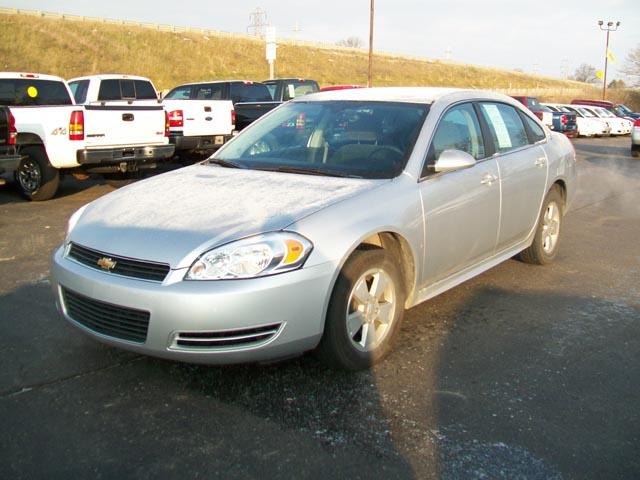 Chevrolet Impala Supercab XL Sedan
