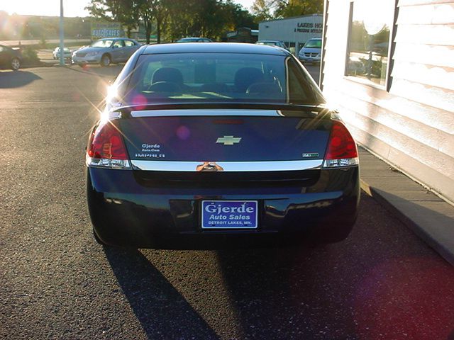 Chevrolet Impala 2010 photo 0