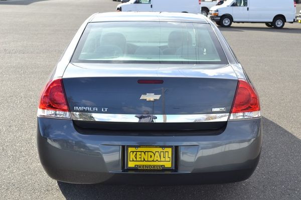 Chevrolet Impala 2010 photo 3