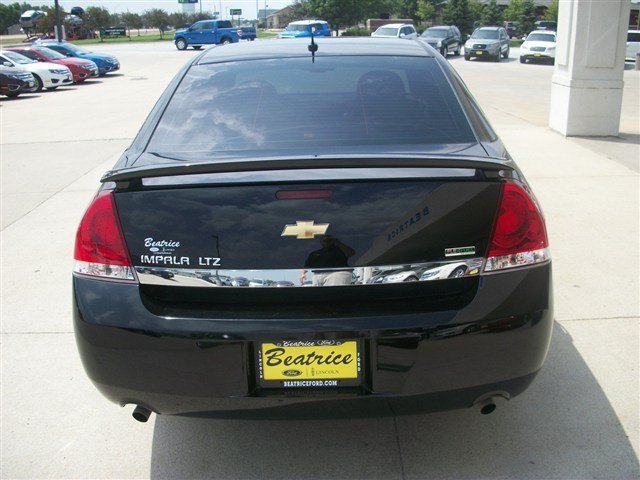 Chevrolet Impala 2010 photo 4