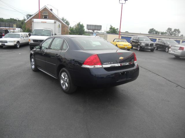 Chevrolet Impala 2010 photo 2