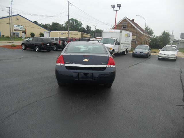 Chevrolet Impala 2010 photo 3