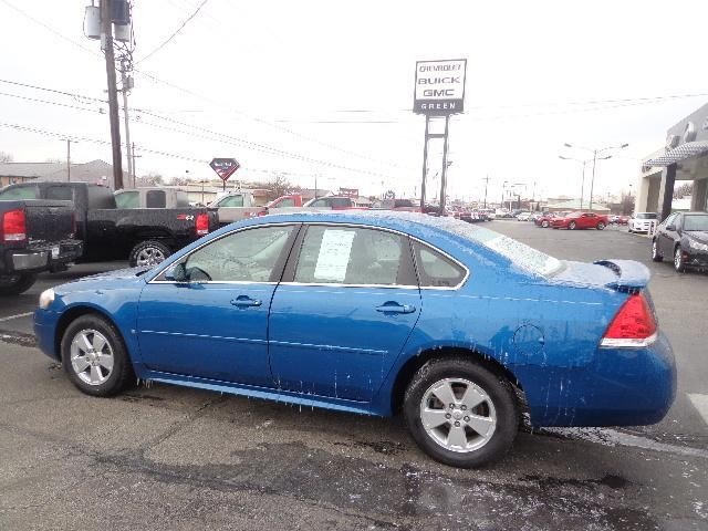 Chevrolet Impala 2010 photo 2