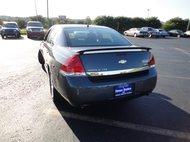 Chevrolet Impala 2010 photo 4