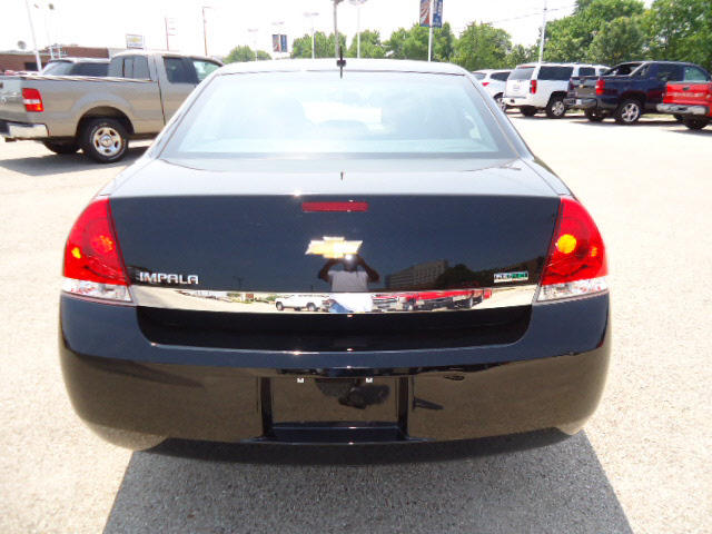 Chevrolet Impala 2010 photo 3