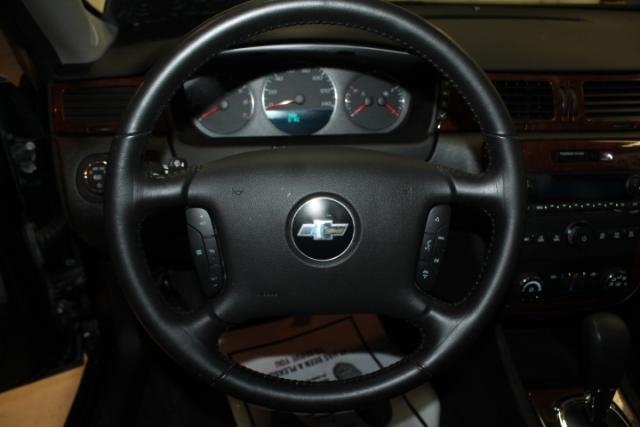 Chevrolet Impala 2010 photo 4