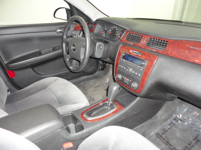 Chevrolet Impala 2010 photo 3