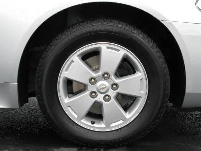 Chevrolet Impala 2010 photo 3