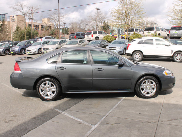 Chevrolet Impala 2010 photo 4