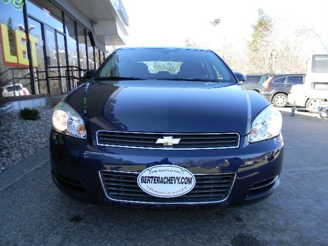 Chevrolet Impala 2010 photo 3
