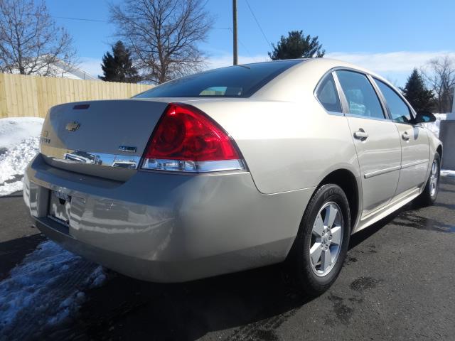 Chevrolet Impala 2010 photo 2