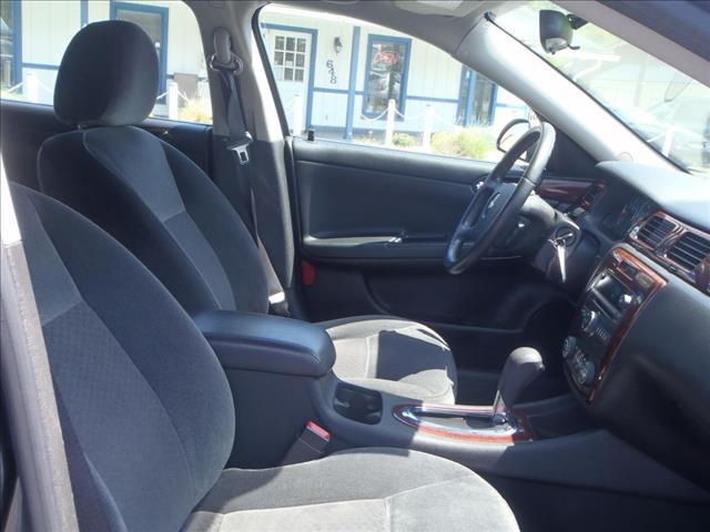 Chevrolet Impala 2010 photo 8