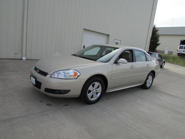Chevrolet Impala 2010 photo 2