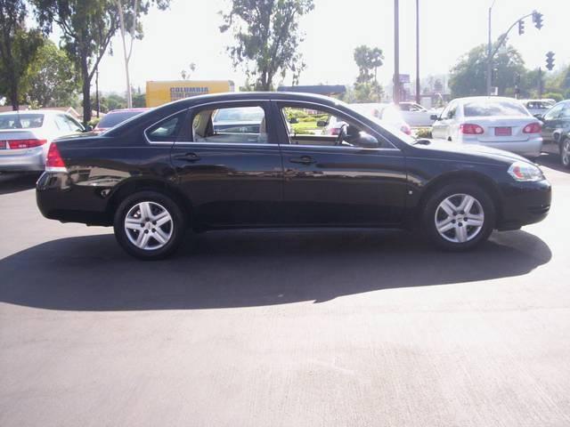 Chevrolet Impala 2010 photo 2