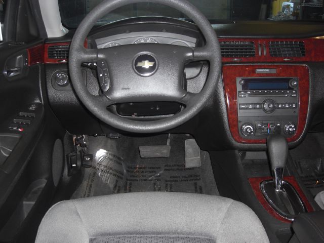 Chevrolet Impala 2010 photo 19
