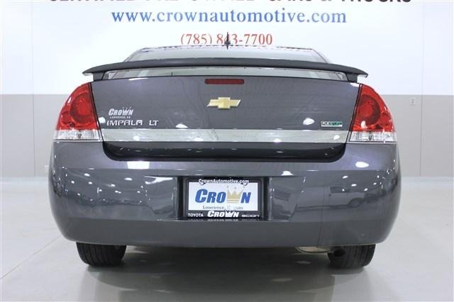 Chevrolet Impala 2010 photo 2