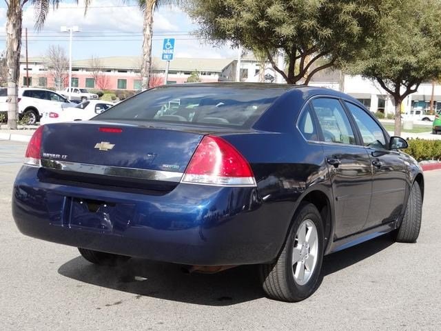 Chevrolet Impala 2010 photo 2