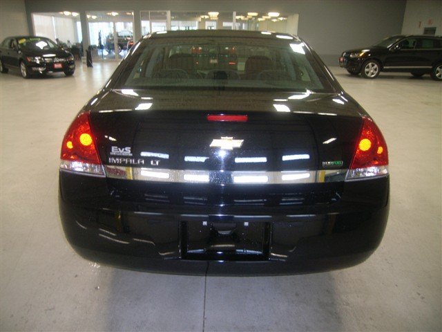 Chevrolet Impala 2010 photo 4
