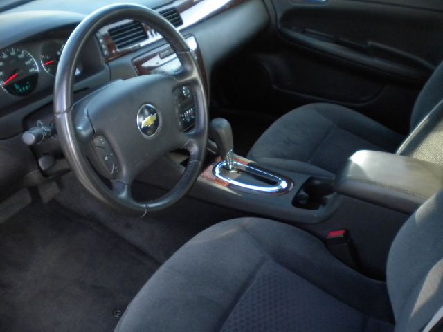 Chevrolet Impala 2010 photo 1