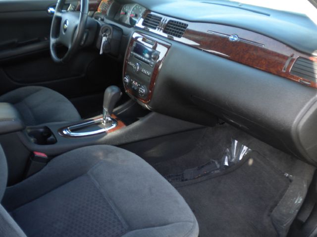 Chevrolet Impala 2010 photo 12
