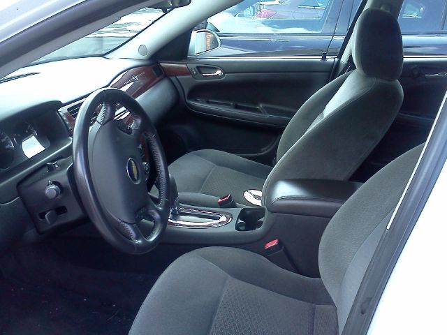 Chevrolet Impala 2010 photo 1