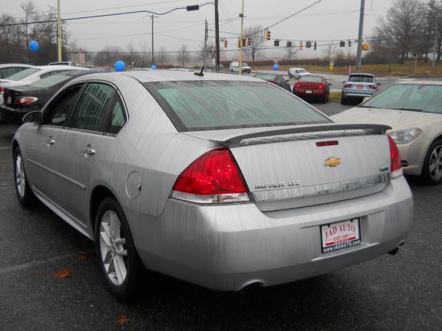 Chevrolet Impala 2010 photo 4