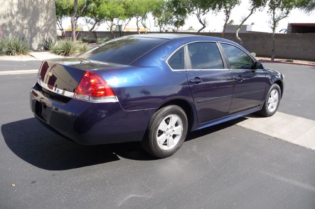 Chevrolet Impala 2010 photo 2