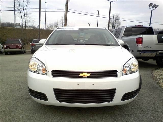 Chevrolet Impala 2010 photo 1