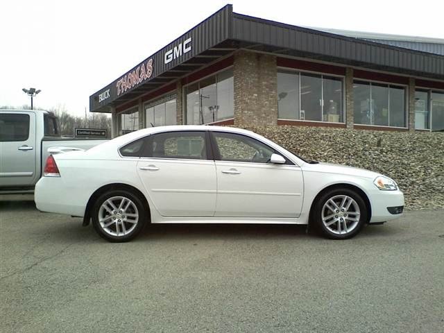 Chevrolet Impala 2010 photo 2